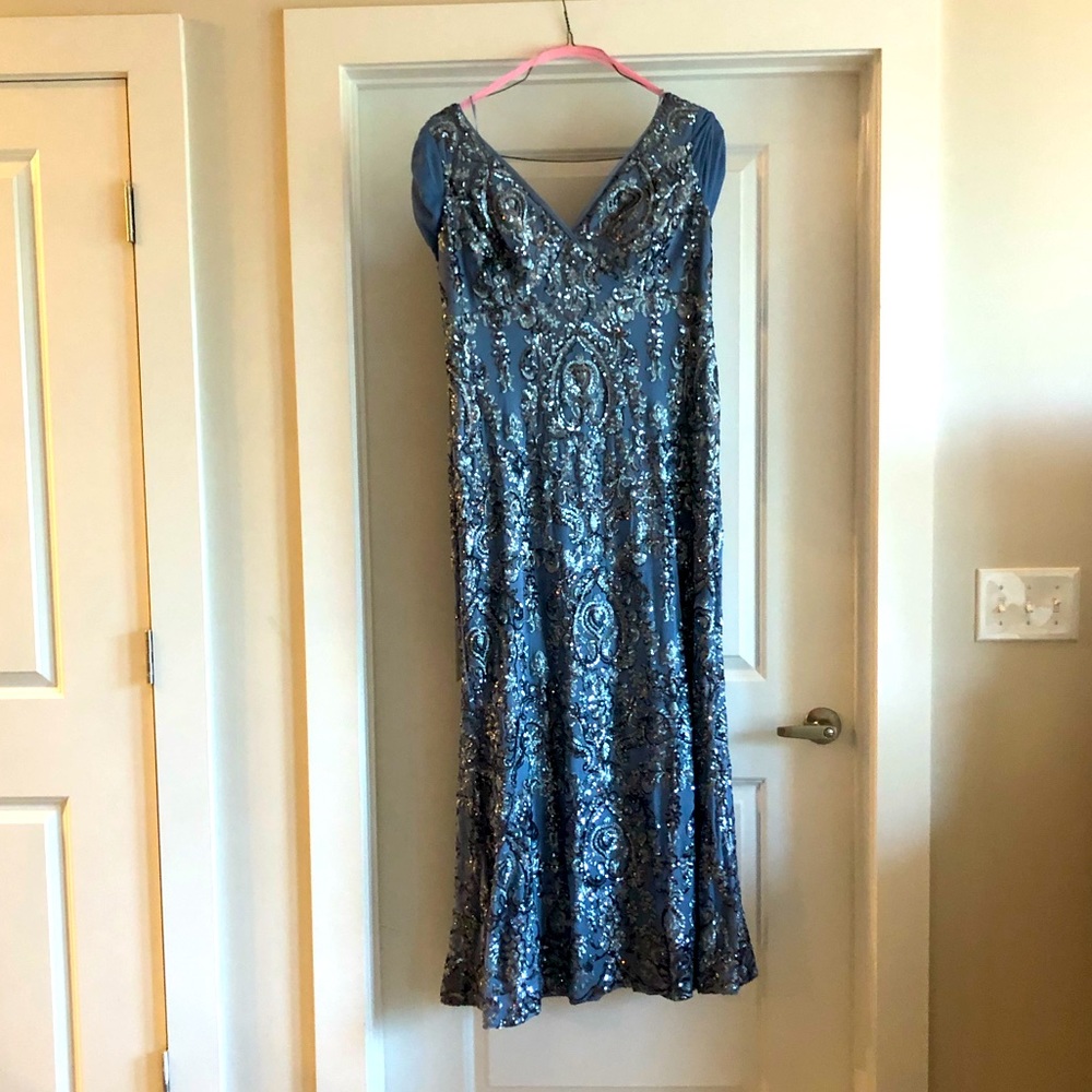 Formal long dress